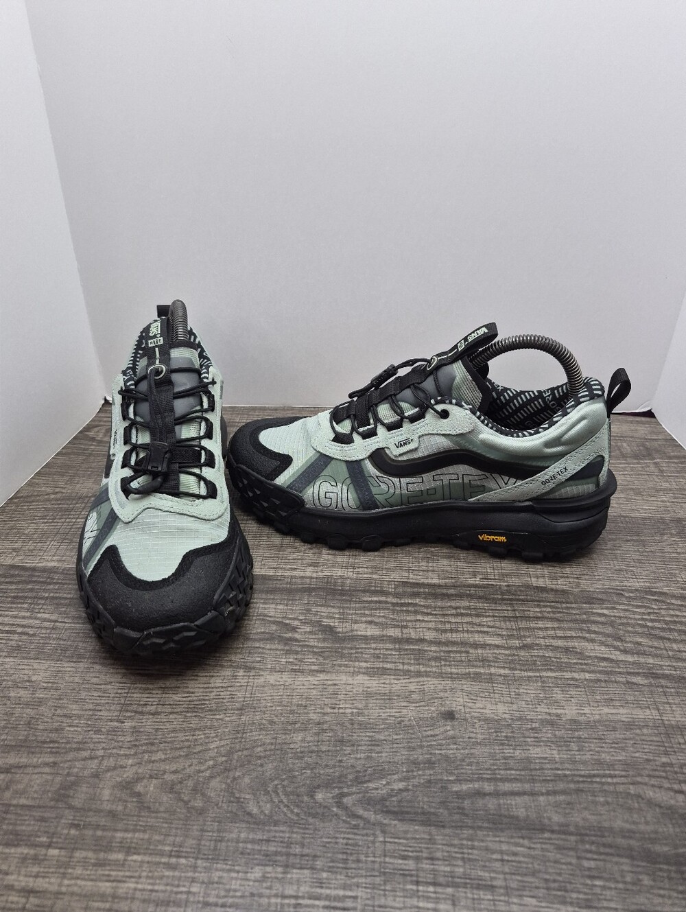 Vans MTE Crosspath XC Gore-Tex Waterproof Green Black Women's Size 8